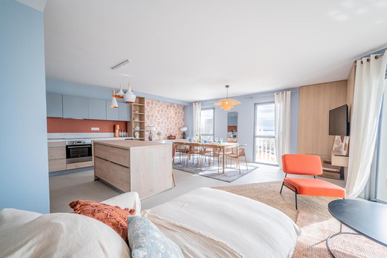 Le Majestic Residence: Seaside Luxury With Rooftop Pool *