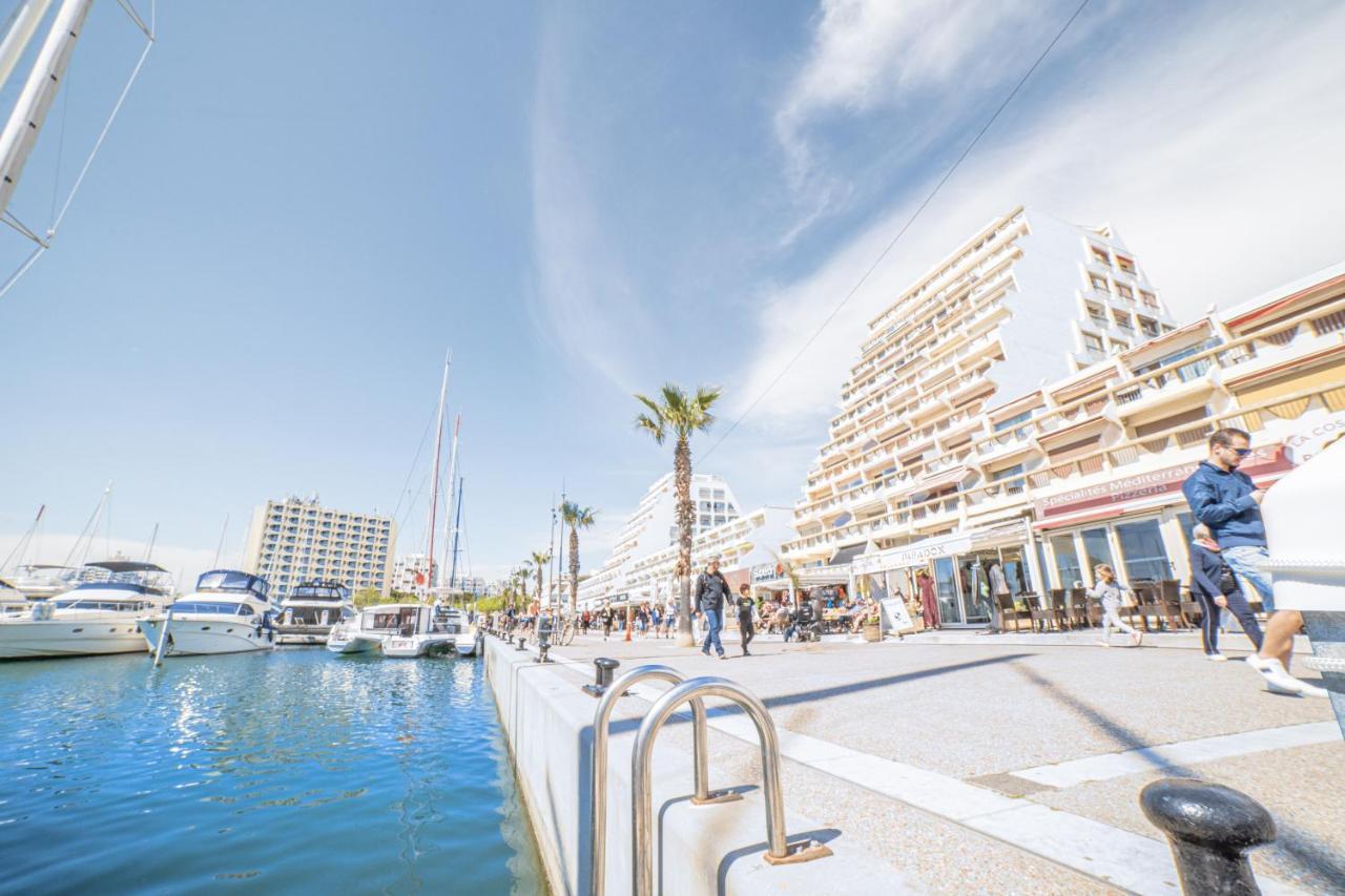 Le Majestic Residence: Seaside Luxury With Rooftop Pool Apartment