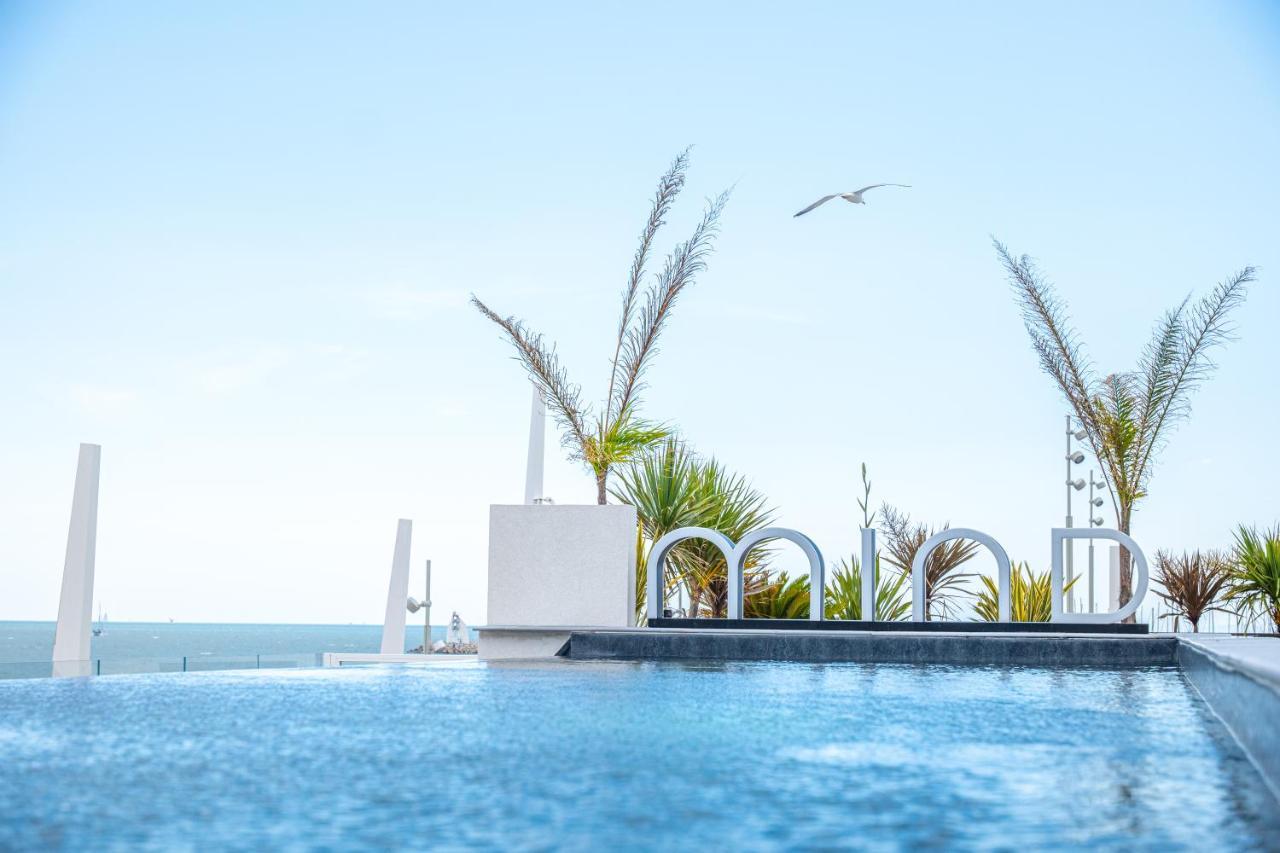 Le Majestic Residence: Seaside Luxury With Rooftop Pool La Grande-Motte