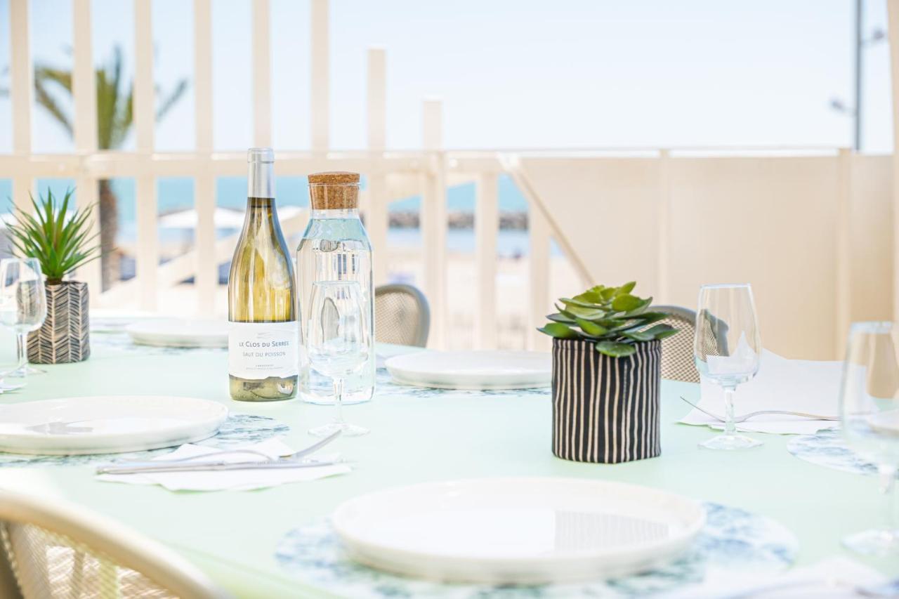 Le Majestic Residence: Seaside Luxury With Rooftop Pool Apartment