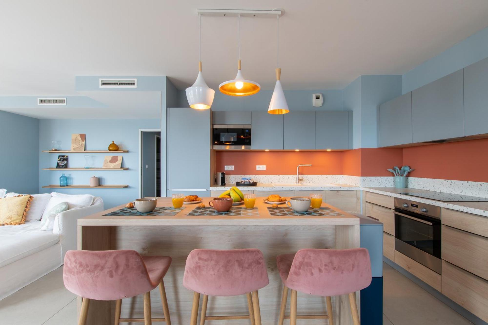 Le Majestic Residence: Seaside Luxury With Rooftop Pool Apartment *
