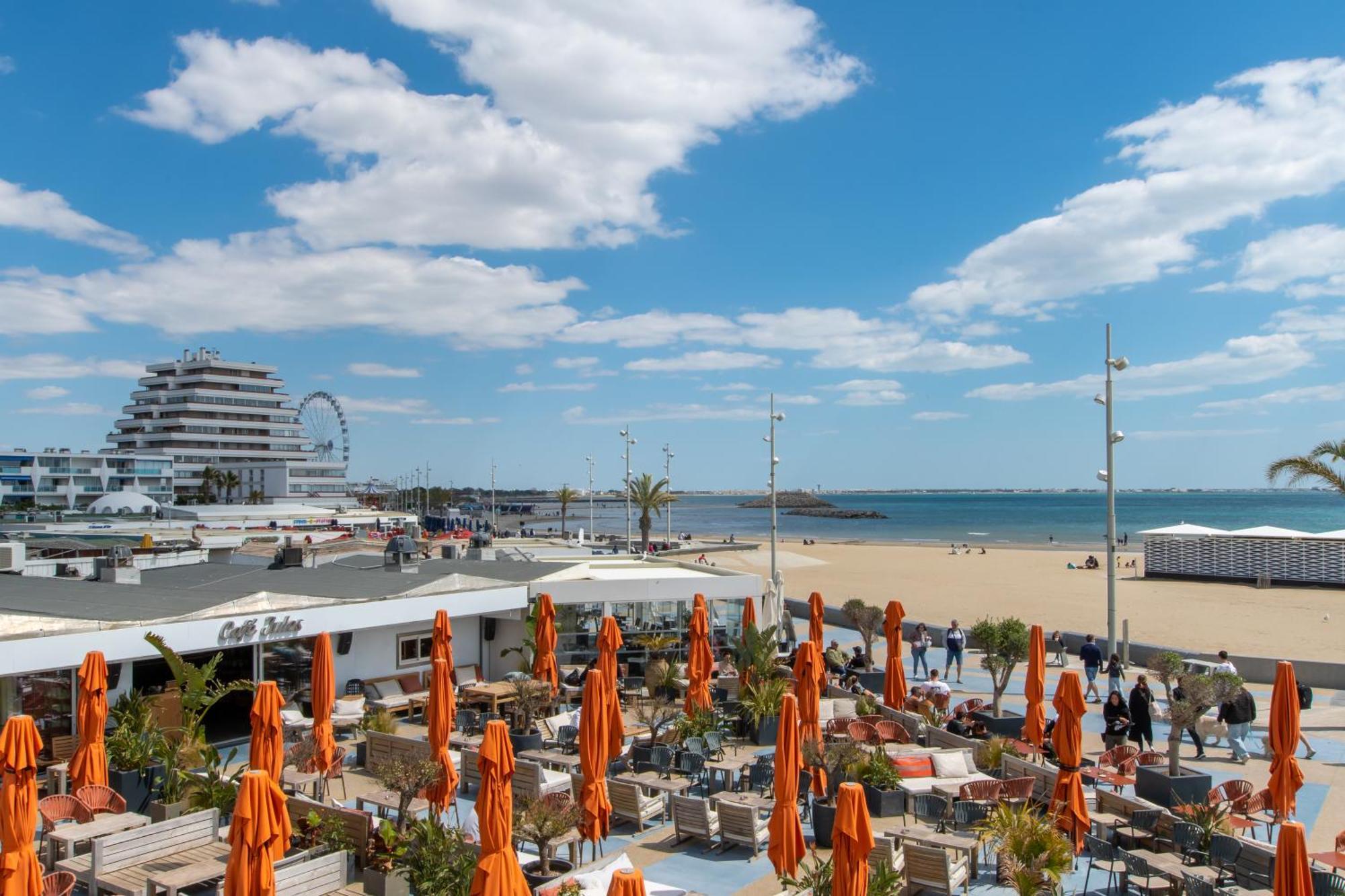 Le Majestic Residence: Seaside Luxury With Rooftop Pool Apartment La Grande-Motte